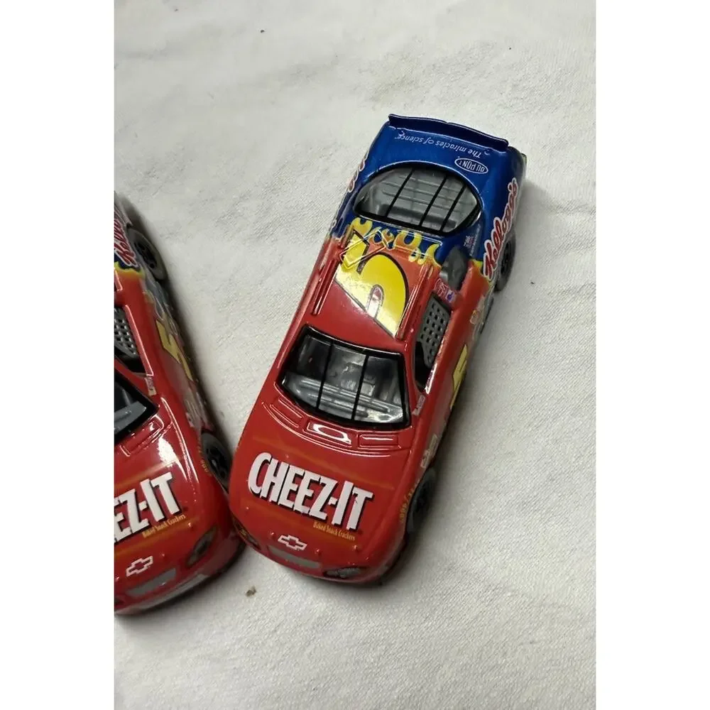 Vintage NASCAR Terry Labonte 2000 #5 Racing Champions Kellogg's/Cheez-It